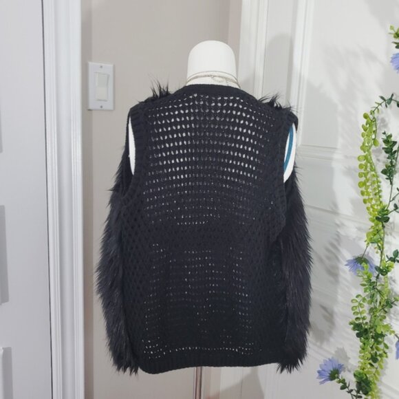 POOF Vintage Black Faux Fur Vest With Back Knitted Design - Picture 5 of 15